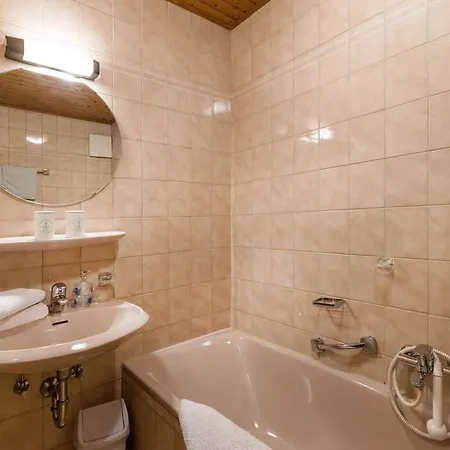 Guest house Gaestehaus Gerti 2*